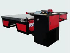 制作汽車(chē)腳墊設(shè)備多少錢(qián)？
